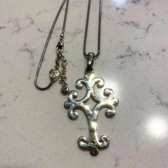 31” Chain Brighton Cross With Pouch - Picture 4 of 6